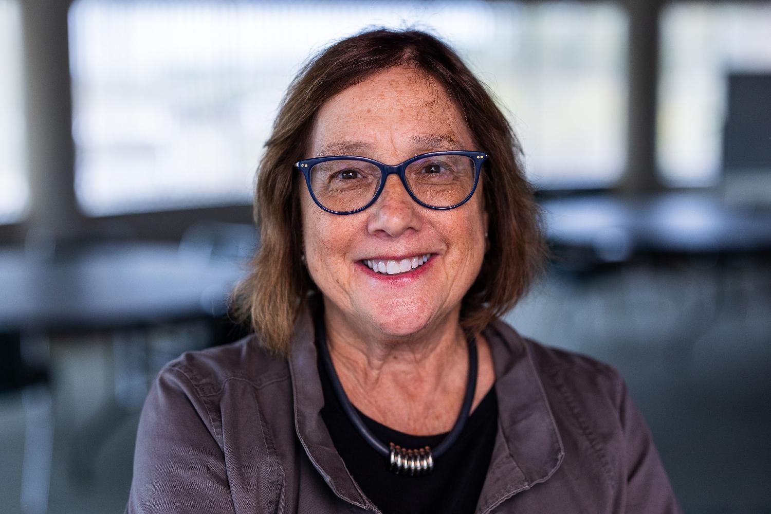 Dr. Ellen Gilinksy
